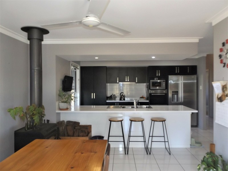 51 Greenview Road, Wondai QLD 4606