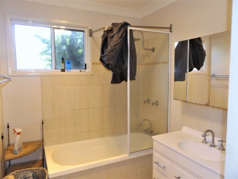 6 Muller Street, Tingoora QLD 4608