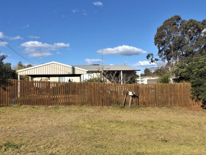 6 Muller Street, Tingoora QLD 4608