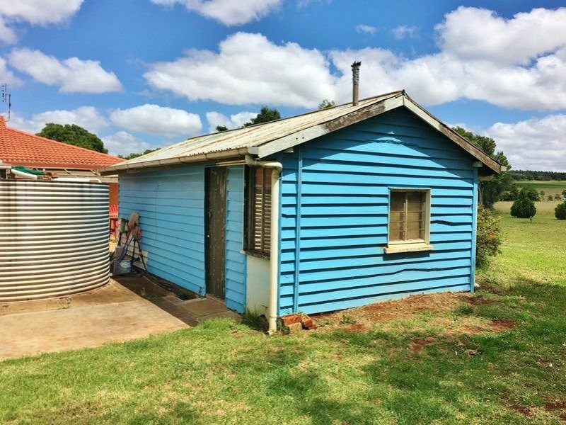 7 Taylors Road, Kingaroy QLD 4610