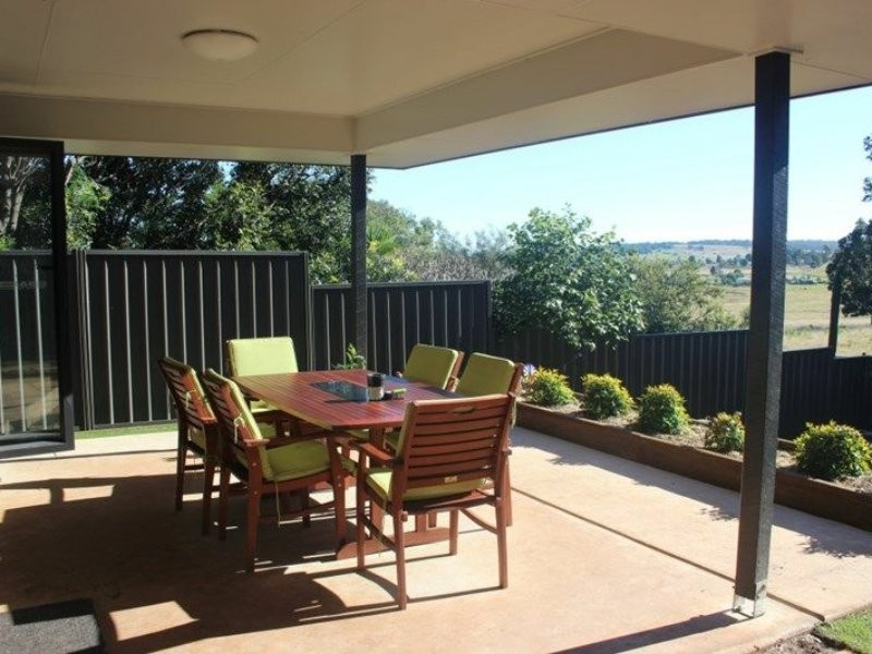 2A Murray Parade, Kingaroy QLD 4610