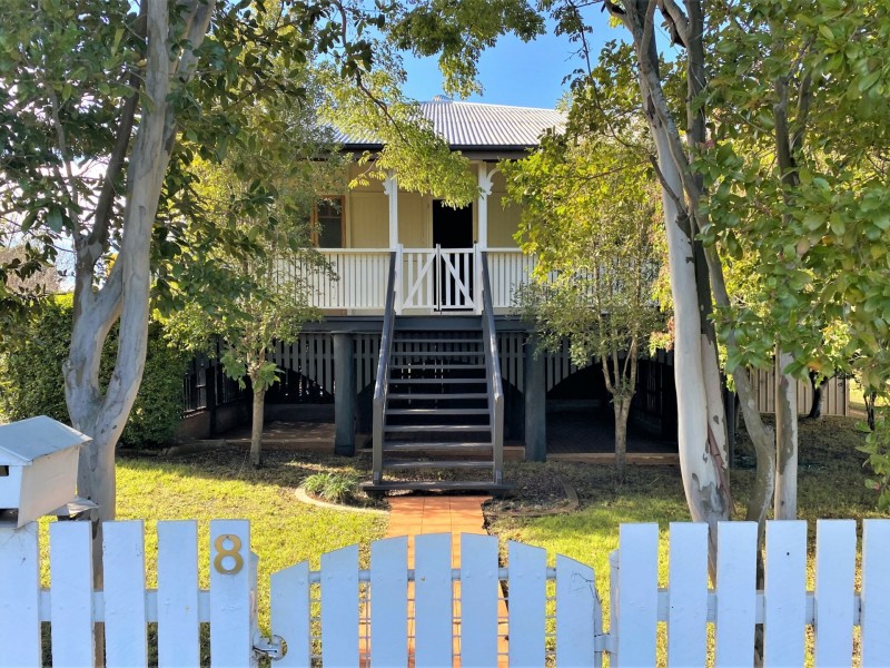 8 Fisher Street, Kingaroy QLD 4610