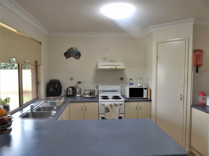 16 Frederick Street, Wooroolin QLD 4608