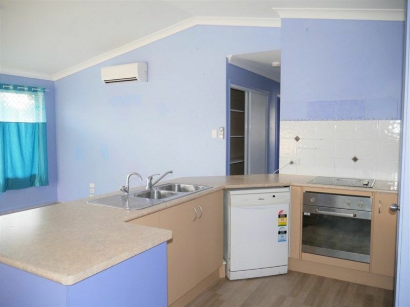 Unit 7/16 Queen Street, Kingaroy QLD 4610
