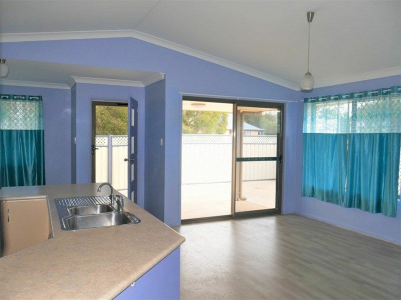 Unit 7/16 Queen Street, Kingaroy QLD 4610