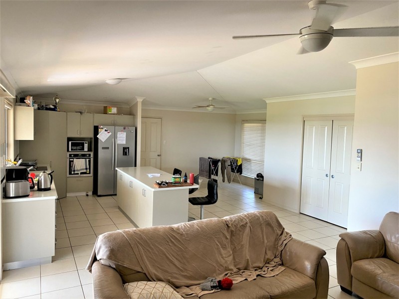 2-4 Diamond Court, Kingaroy QLD 4610