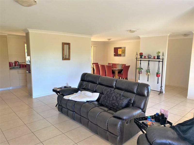 25-27 Lorikeet Circuit, Kingaroy QLD 4610