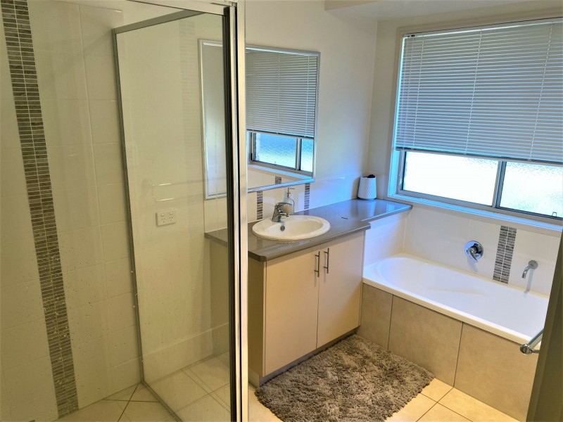 25-27 Lorikeet Circuit, Kingaroy QLD 4610