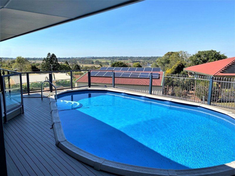30 Nolan Drive, Kingaroy QLD 4610