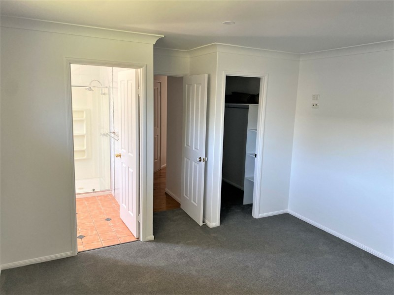 30 Nolan Drive, Kingaroy QLD 4610