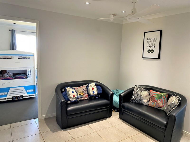 3 Crows Ash Crescent, Kingaroy QLD 4610