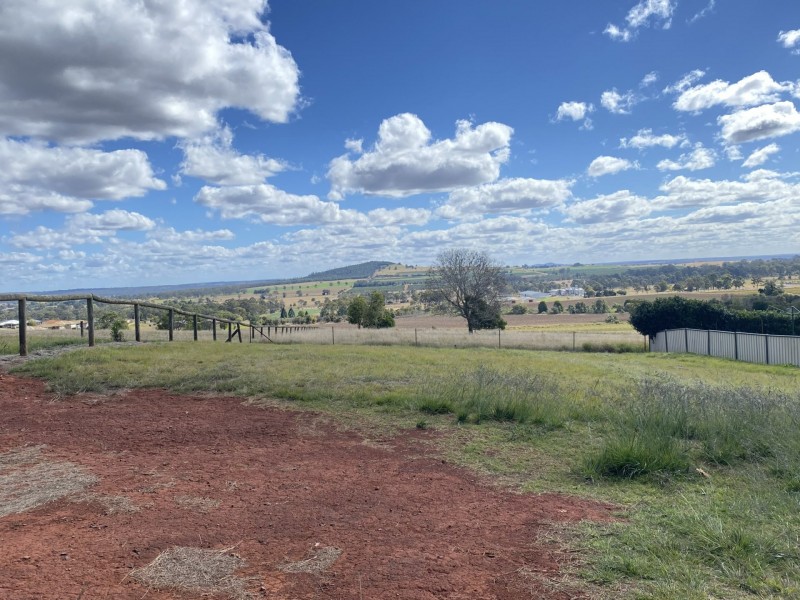 25 Murray Parade, Kingaroy QLD 4610