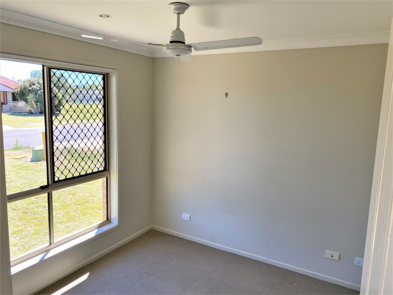4 Oasis Drive, Kingaroy QLD 4610