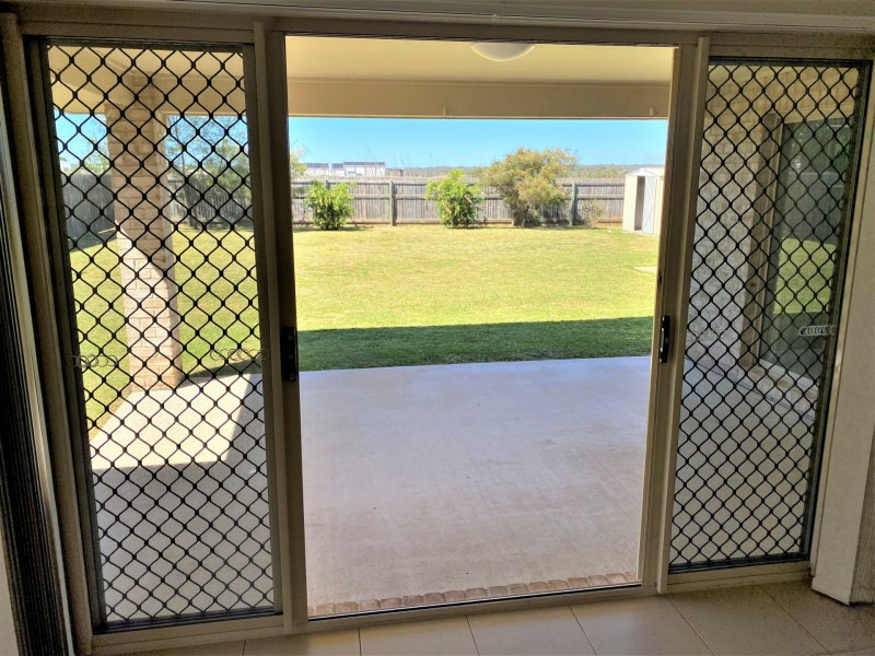 4 Oasis Drive, Kingaroy QLD 4610