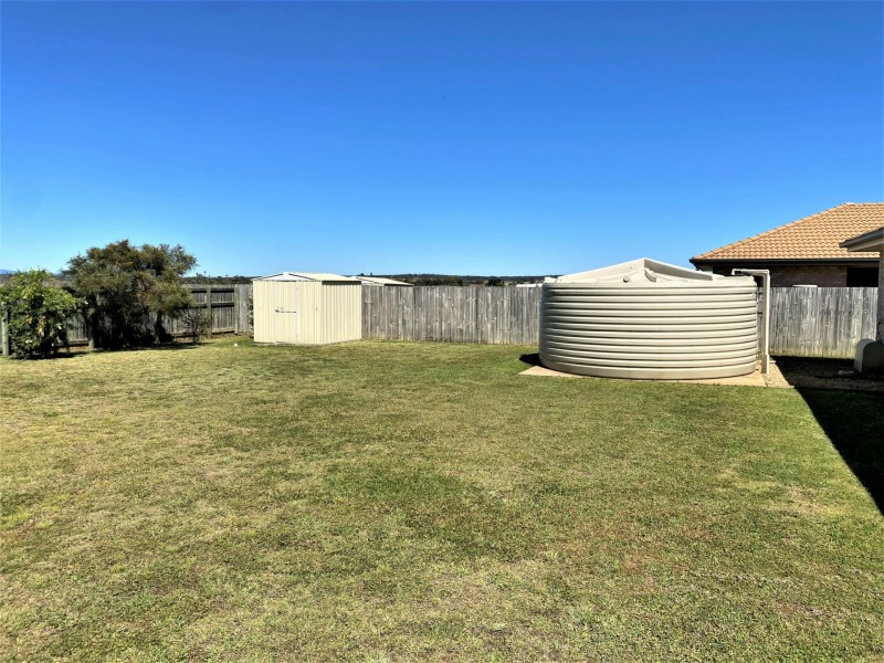 4 Oasis Drive, Kingaroy QLD 4610