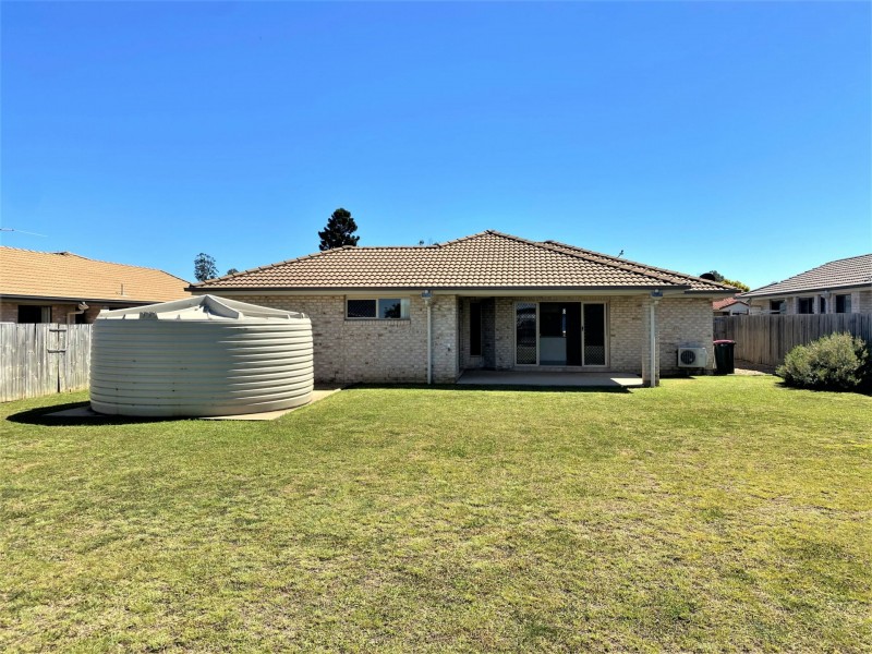 4 Oasis Drive, Kingaroy QLD 4610