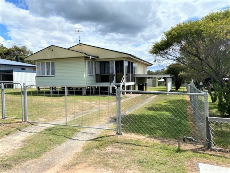 89 Scott Street, Wondai QLD 4606