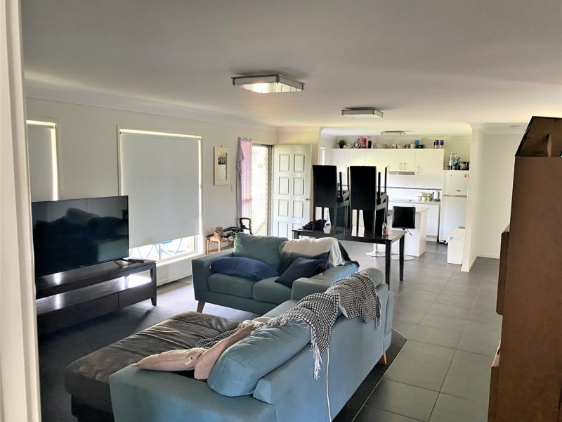 13 Earl Street, Memerambi QLD 4610