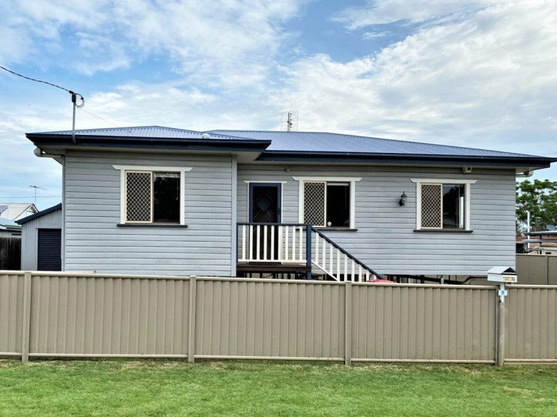 9 Henry St, Kingaroy QLD 4610