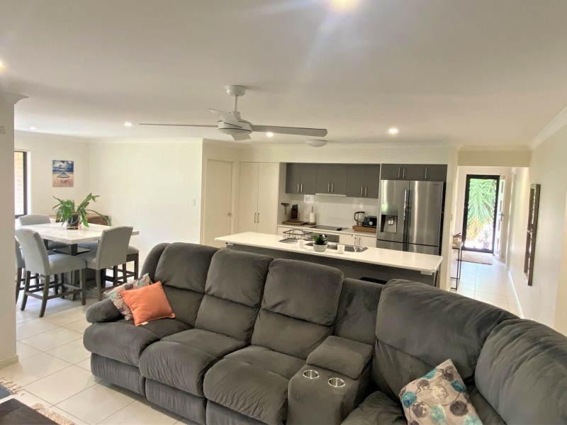49 Darryl Crescent, Kingaroy QLD 4610