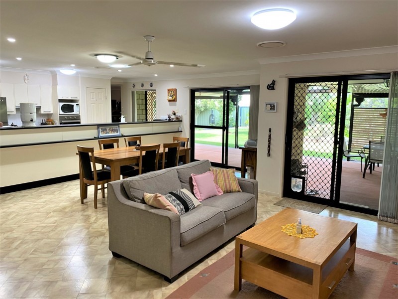 10 Steele Court, Kingaroy QLD 4610