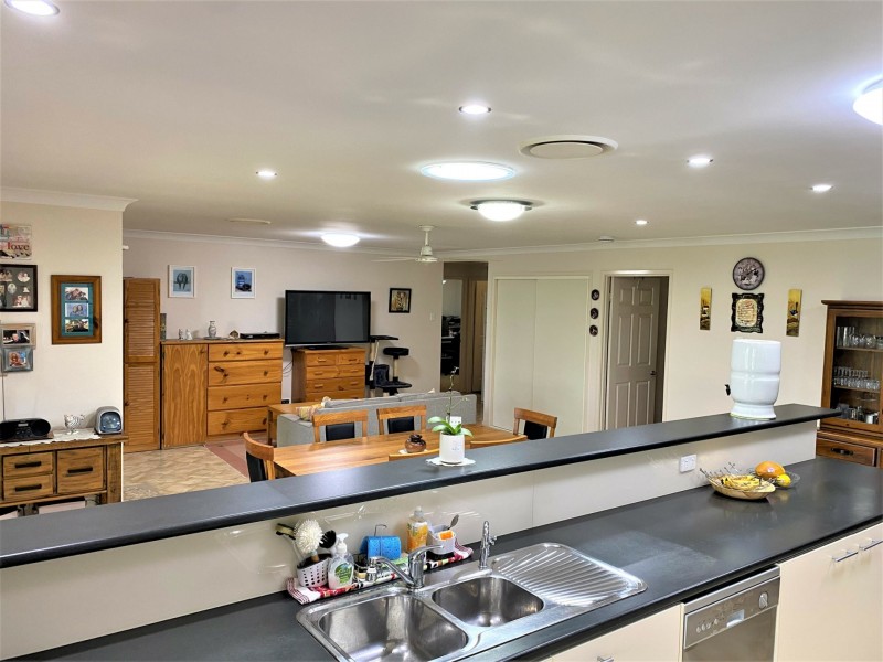 10 Steele Court, Kingaroy QLD 4610