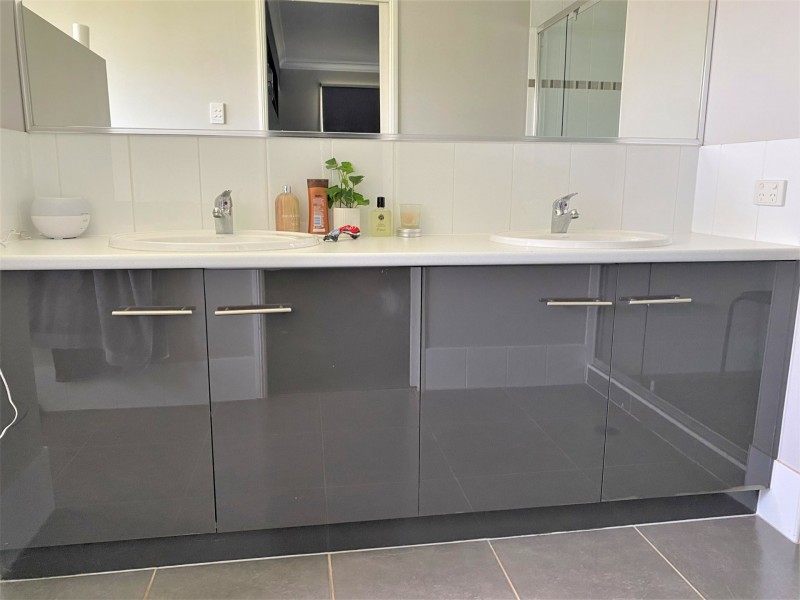 12 Hillview Parade, Kingaroy QLD 4610