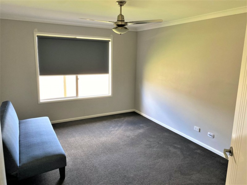 12 Hillview Parade, Kingaroy QLD 4610