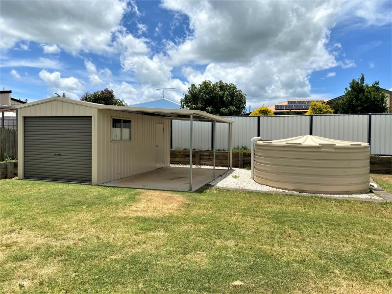 12 Hillview Parade, Kingaroy QLD 4610