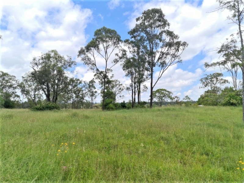 64 Acacia Drive, Ellesmere QLD 4610