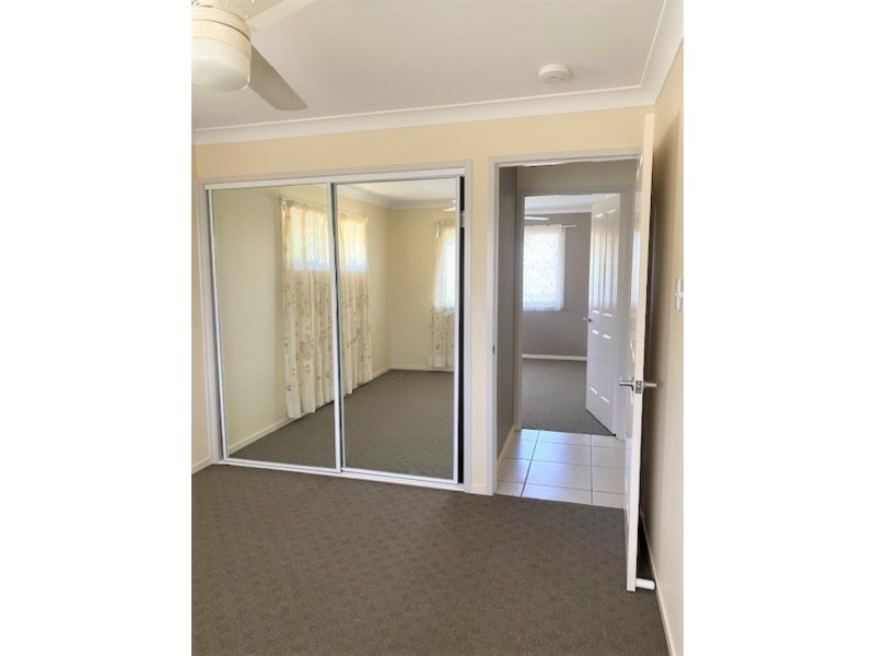 7 Poinciana Ave, Kingaroy QLD 4610