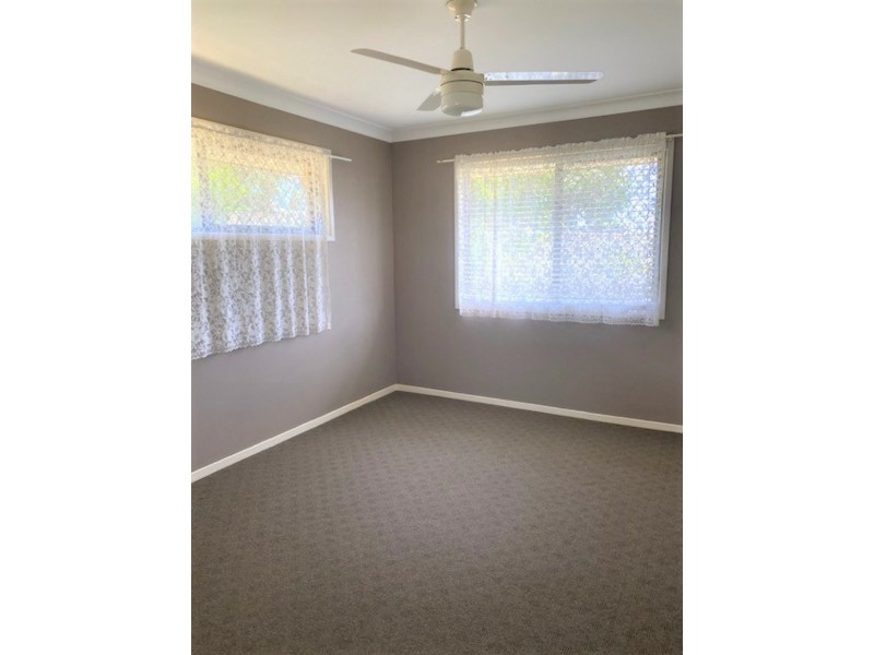 7 Poinciana Ave, Kingaroy QLD 4610