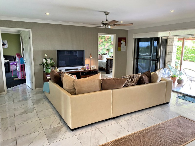 1 Crows Ash Crescent, Kingaroy QLD 4610