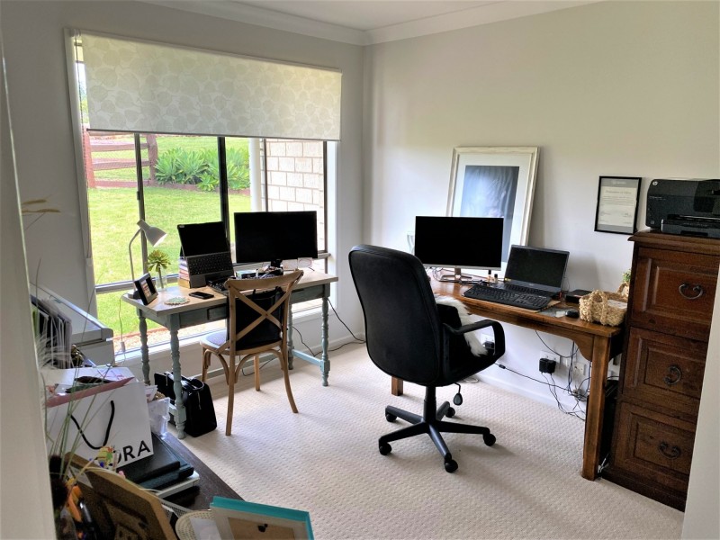 1 Crows Ash Crescent, Kingaroy QLD 4610