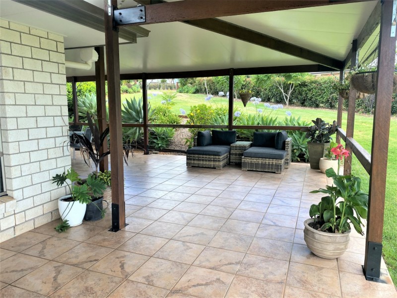 1 Crows Ash Crescent, Kingaroy QLD 4610