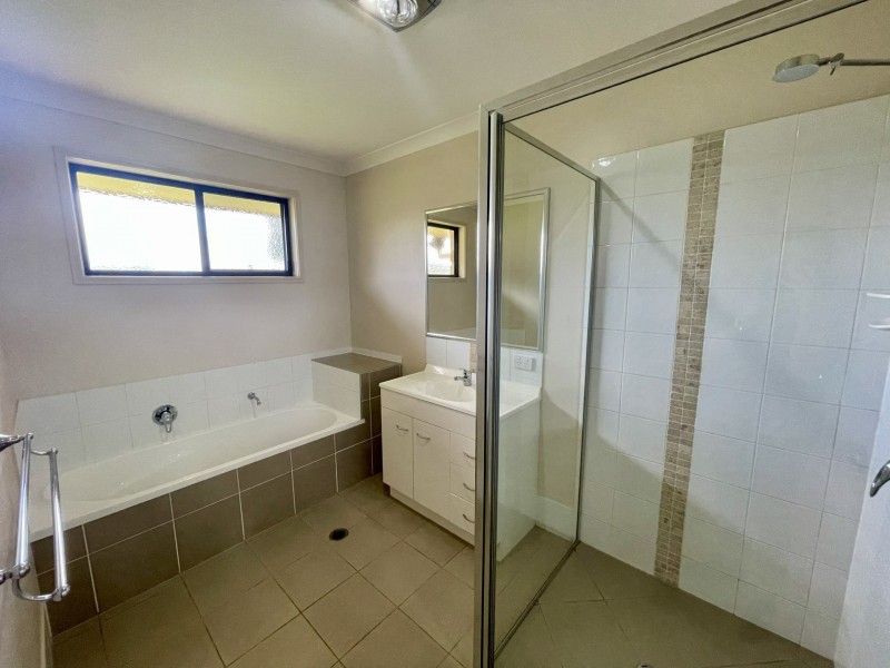 32 – 34 King St, Memerambi QLD 4610