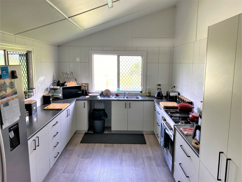 14588 Daguilar Highway, Nanango QLD 4615