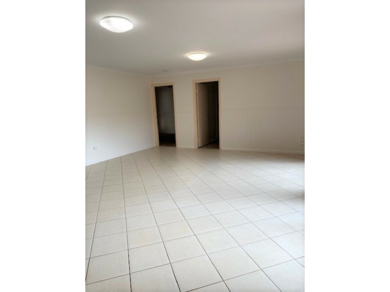 1/3 Summers court, Kingaroy QLD 4610