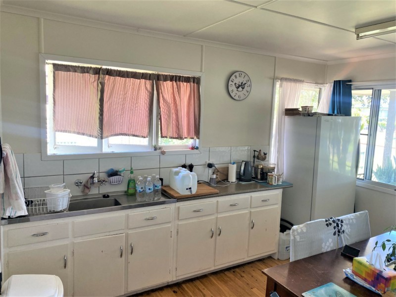 18 Baron Street, Kingaroy QLD 4610