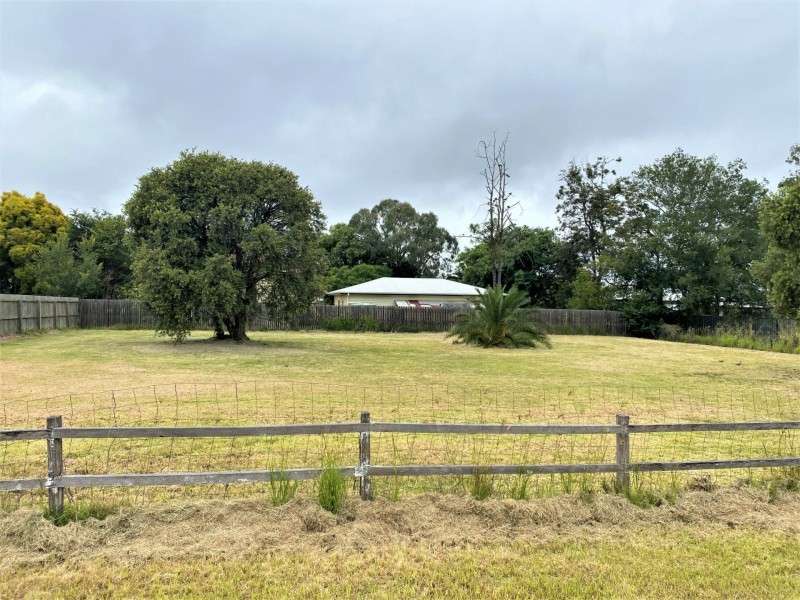44 Burnett Street, Kingaroy QLD 4610