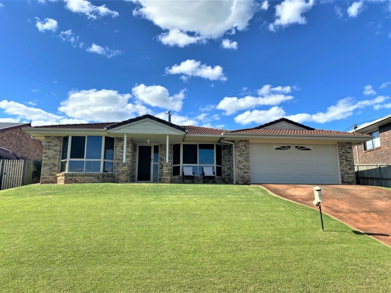 20 Adermann drive, Kingaroy QLD 4610