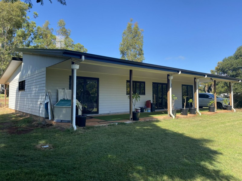 6 Matthew Street, Kingaroy QLD 4610