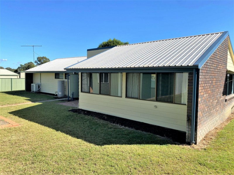 7 Club Court, Nanango QLD 4615