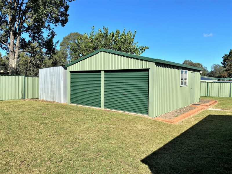 7 Club Court, Nanango QLD 4615