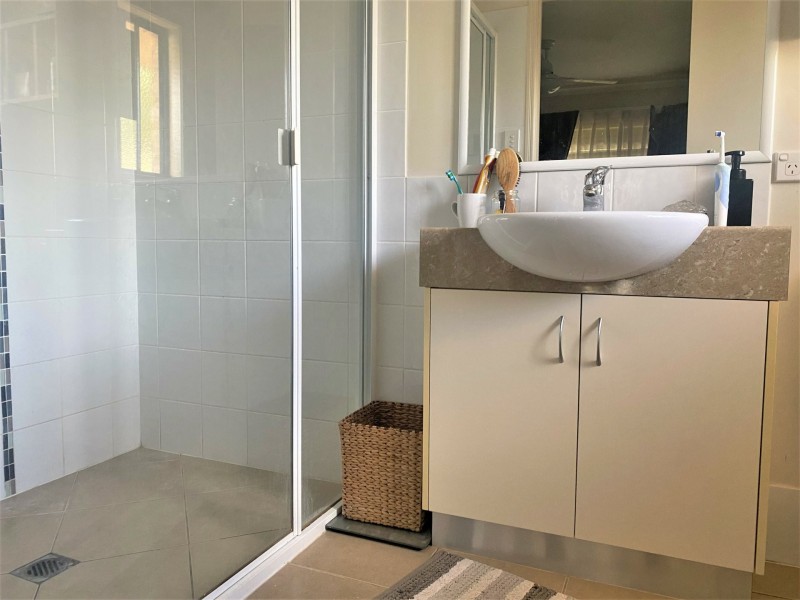 11 Hodge Street, Kingaroy QLD 4610