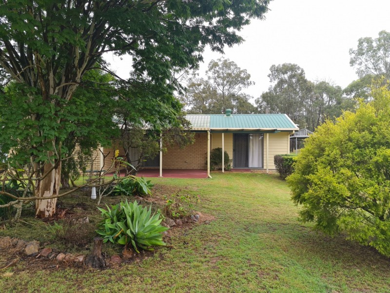 44 Oliver Road, Nanango QLD 4615