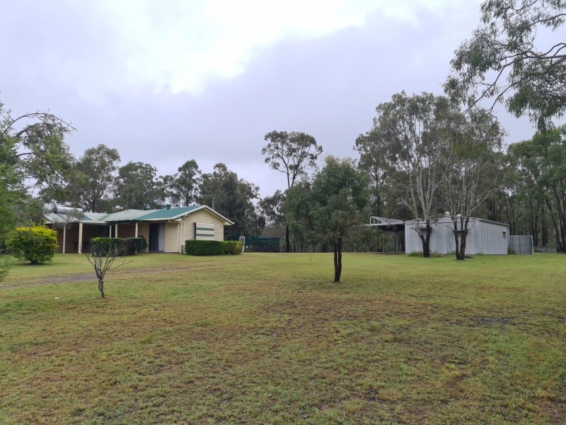 44 Oliver Road, Nanango QLD 4615