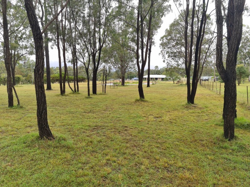 44 Oliver Road, Nanango QLD 4615