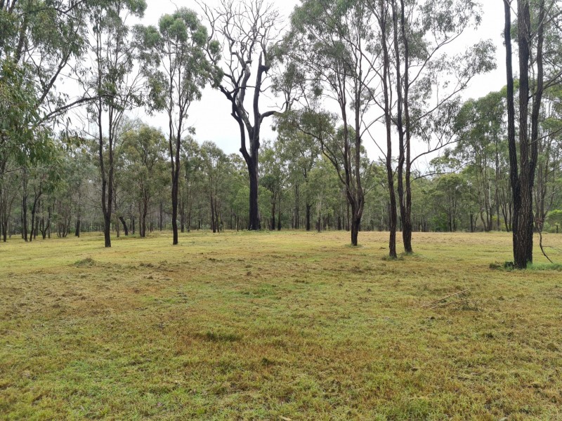 44 Oliver Road, Nanango QLD 4615