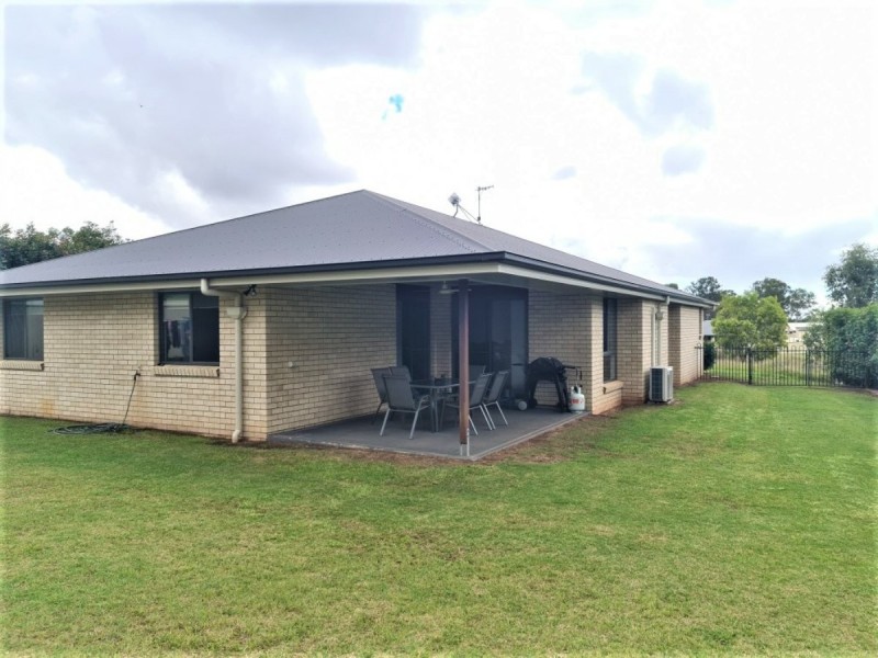 35 McLucas Cresent, Wondai QLD 4606